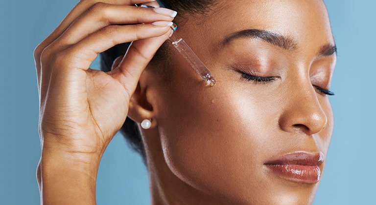 The Ultimate Guide to Face Serums: Benefits, Uses, and How to